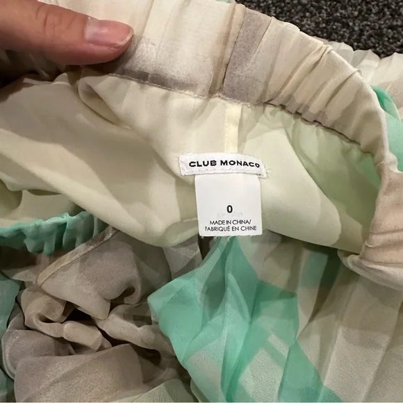 Club Monaco Elegant floral Pleated Skirt - maxi skirt | bohemian  festival - Picture 8 of 10